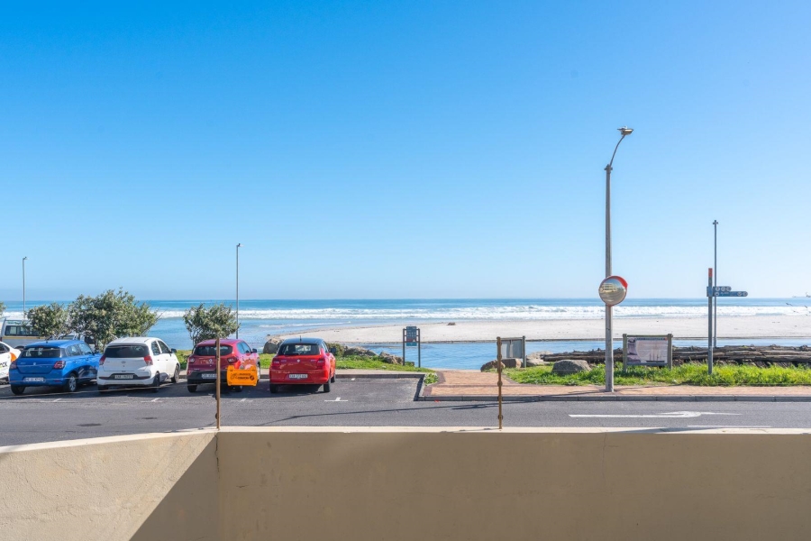 To Let 2 Bedroom Property for Rent in Lagoon Beach Western Cape